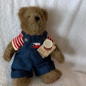 Boyd’s Bears Collectable Plush —-“Huck. Approx:11” Tall